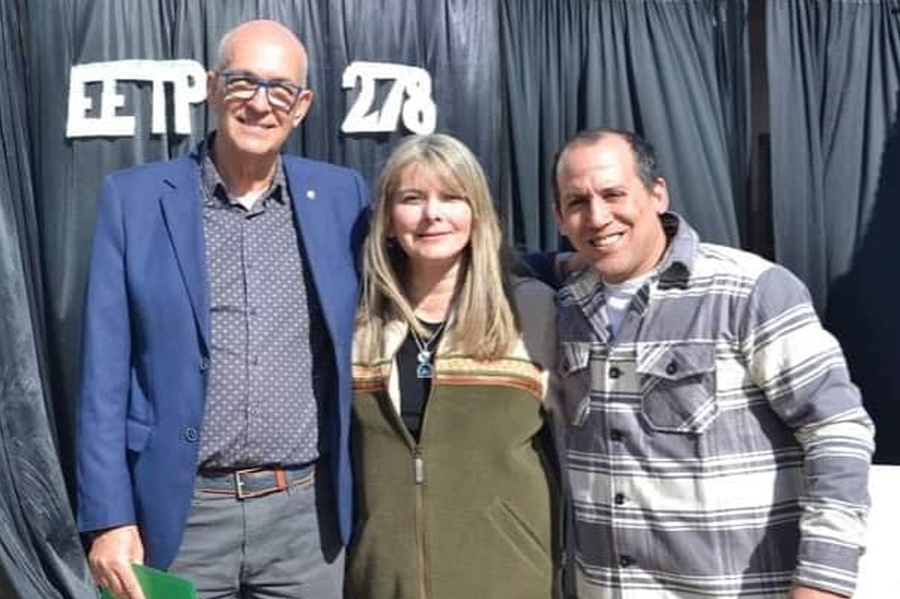 Debloc entregó certificados de formación profesional