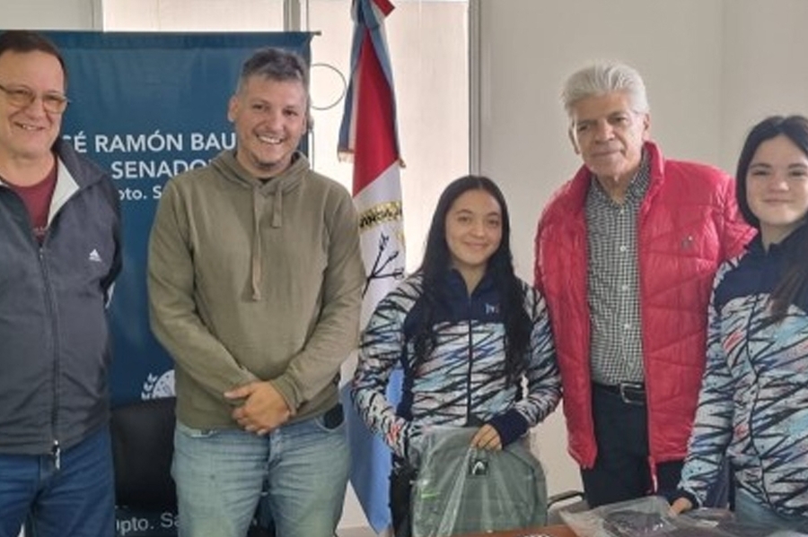 San Javier: Baucero entregó reconocimientos a deportistas