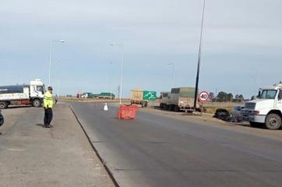 Transportistas lograron una suba tarifaria, y con la promesa de la normalización del gasoil, levantaron los cortes