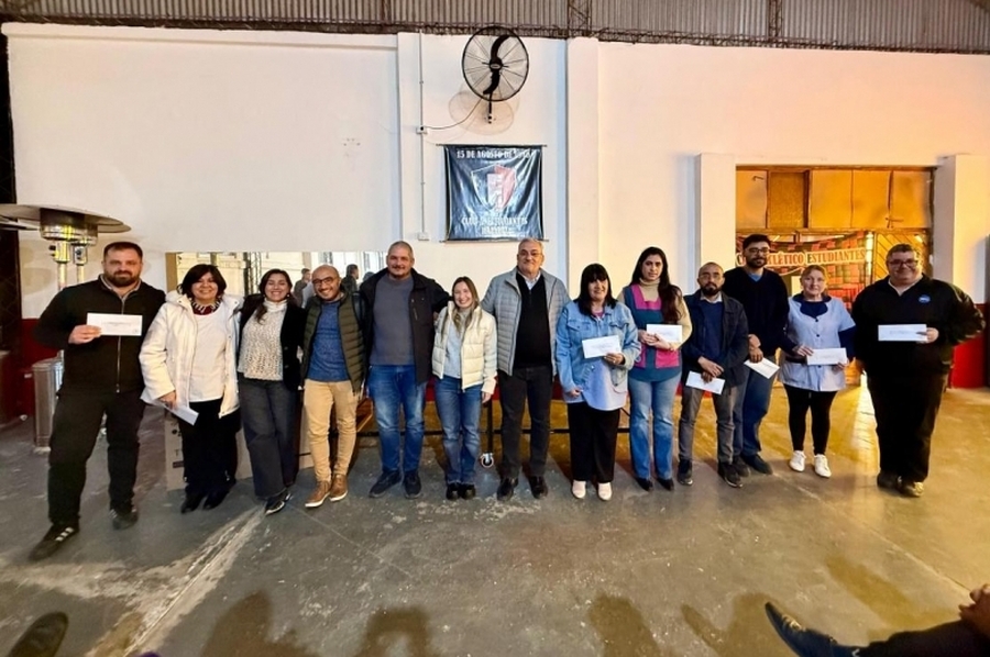 Alcides Calvo acompaña las actividades de instituciones educativas de la ciudad de Rafaela