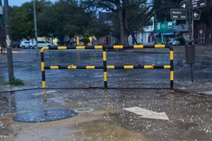 Se registró caída de granizo en Santa Fe y se mantiene el alerta por tormentas para la región