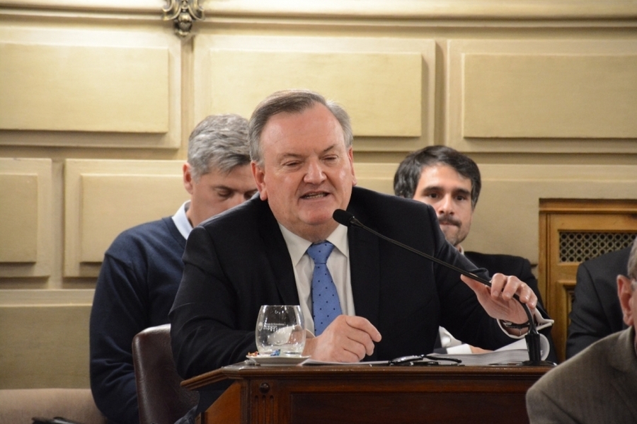 El Senado otorgó media sanción al proyecto de ley de “Ficha Limpia” presentado por Felipe Michlig
