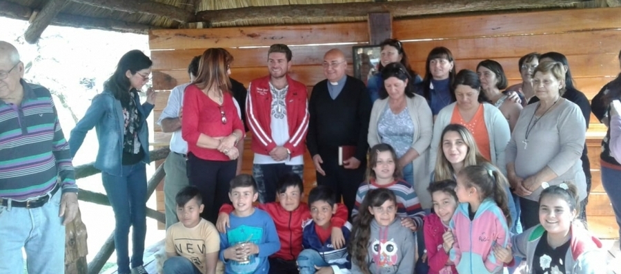 Monseñor Sergio A. Fenoy visitó la nueva ermita de San Expedito en Saladero M. Cabal