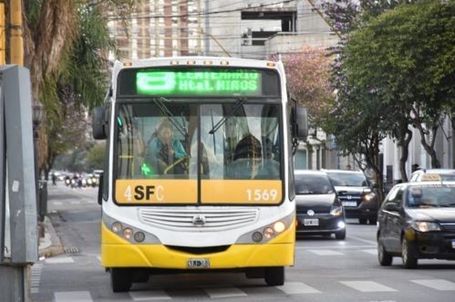Se concreta un nuevo paro de colectivos urbanos e interurbano