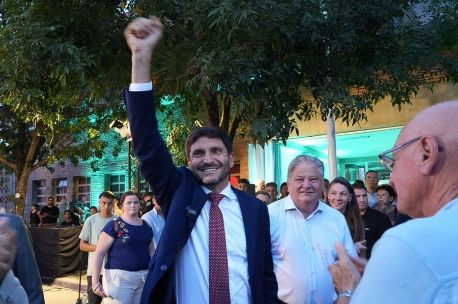 En Esperanza, Pullaro inauguró una escuela que estuvo abandonada por Nación desde 2019