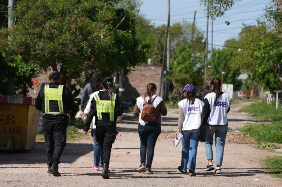 Más presencia policial y relevamiento casa por casa en Barranquitas: Provincia inicia la Intervención Barrial Focalizada y avanza con el Abre