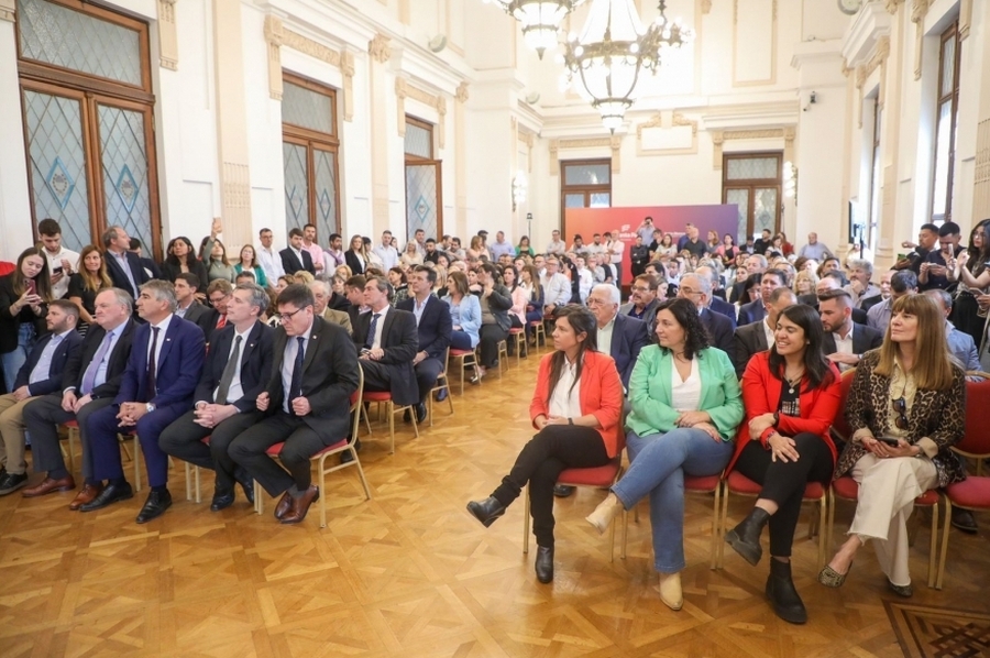 Borla anunció que Marcelino Escalada, Videla y Pedro Gómez Cello serán beneficiados con el Programa Mil Aulas del Gobierno Provincial