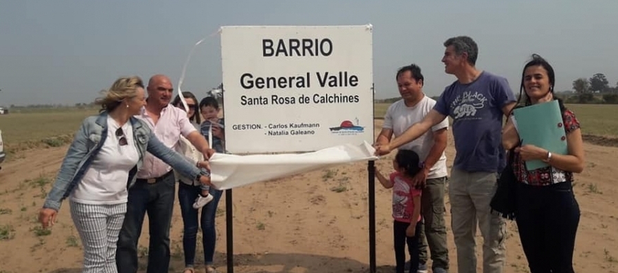 Entrega de lotes en Santa Rosa de Calchines