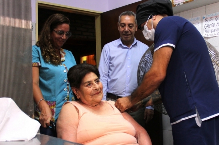 Comenzó el operativo de vacunación con 5tas dosis en geriátricos de la provincia