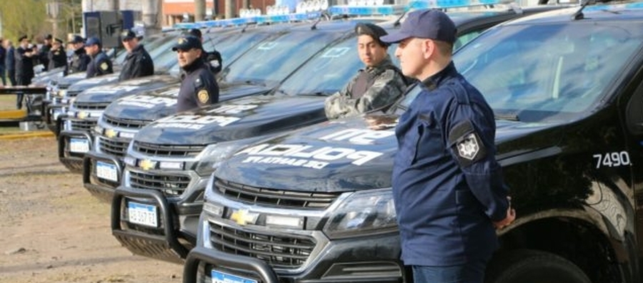 El Ministerio de Seguridad entregó nuevos móviles