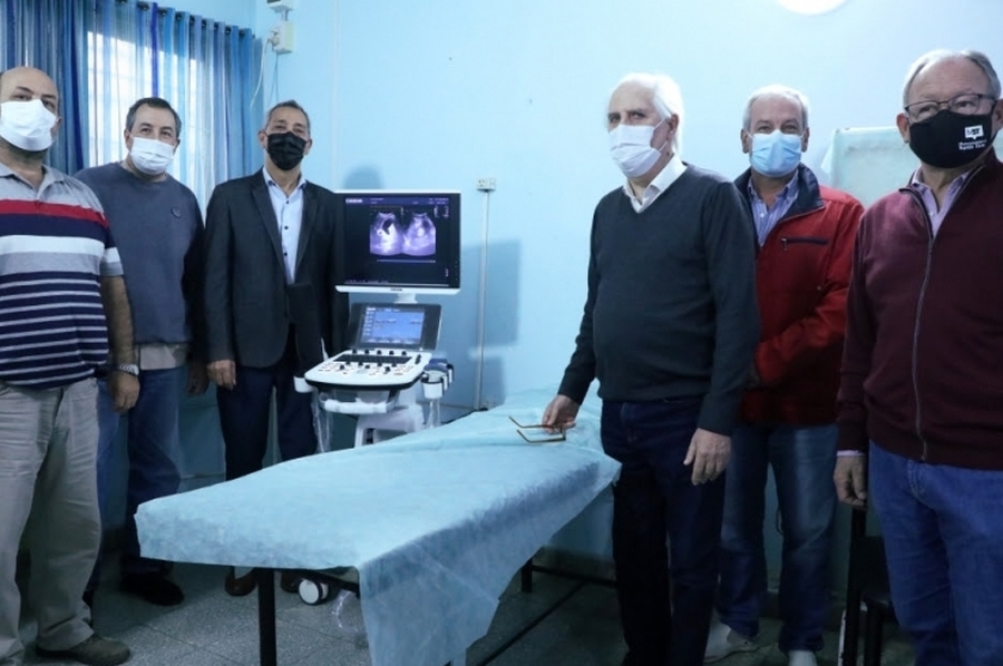 La provincia entregó un nuevo ecógrafo al Samco de Santo Tomé