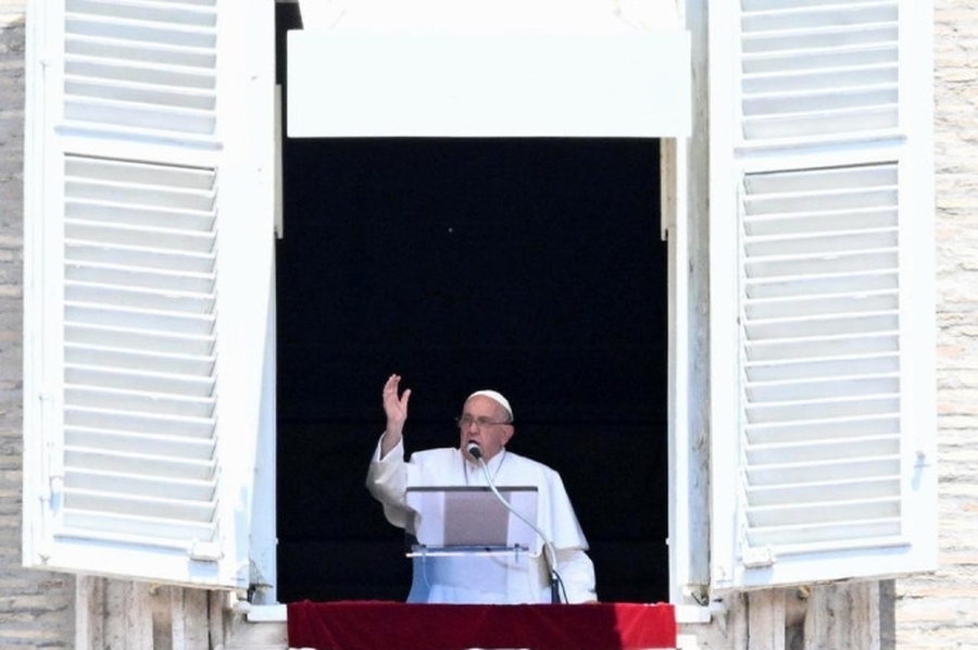 Francisco: 'Confiar en el poder de Jesús, que va más allá de nuestras capacidades'