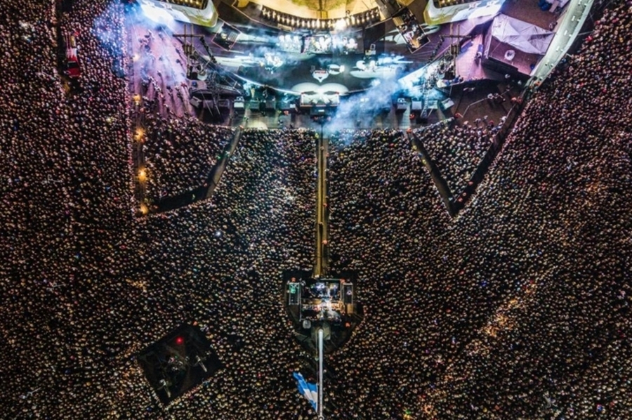 Rosario siempre estuvo cerca: más de 300 mil personas abrazaron a Fito en un reencuentro histórico con su ciudad