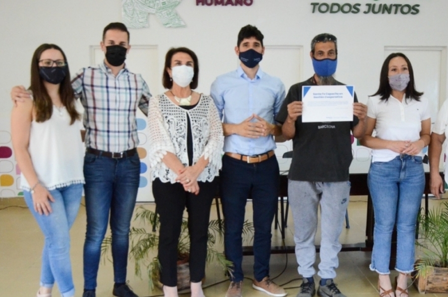 Programa Emprender: Entregaron microcréditos a pequeñas empresas de Reconquista