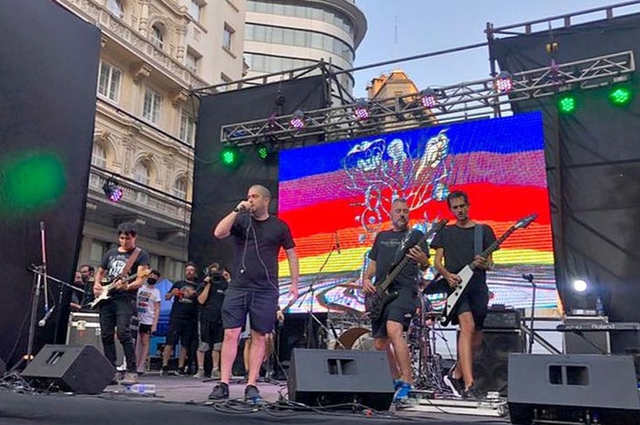 Fontanet tocó con su nueva banda en el aniversario de Cromañón
