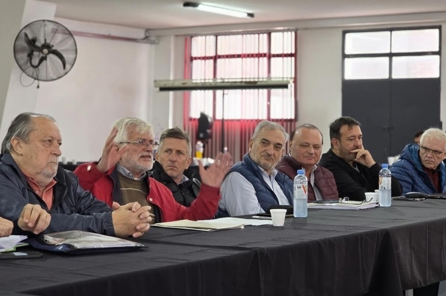 Alcides Calvo: 