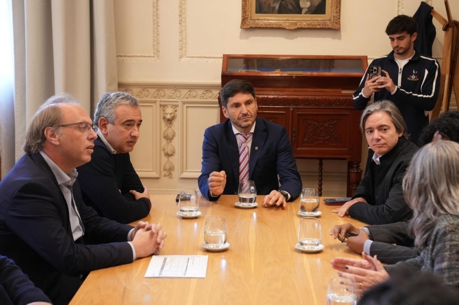 Pullaro recorrió junto a veedores de CAF las obras del legado deportivo que dejarán los Juegos Suramericanos en Rosario