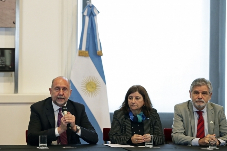 Perotti participó del lanzamiento de la licitación para el nuevo edificio del Instituto de Lactología Industrial de Santa Fe