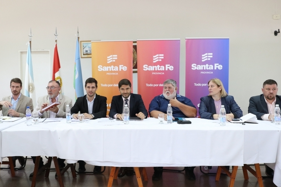 Pullaro encabezó la primera reunión de gabinete del año en el interior provincial