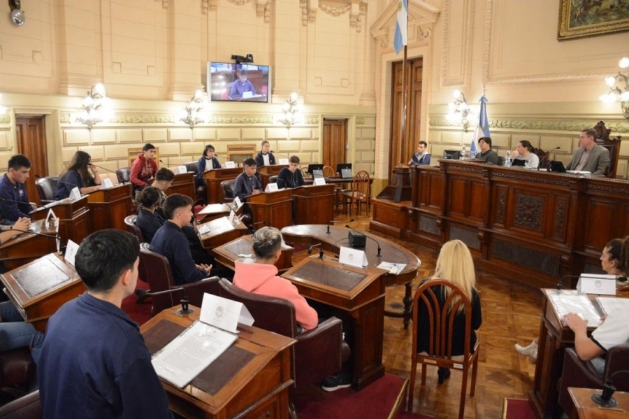 Borla presentó otro proyecto propuesto por jóvenes de una escuela rural de San Justo