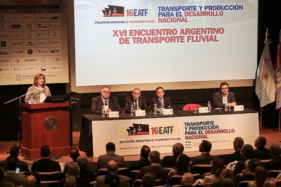 Santa Fe participó de la apertura del XVI Encuentro Argentino de Transporte Fluvial en Rosario