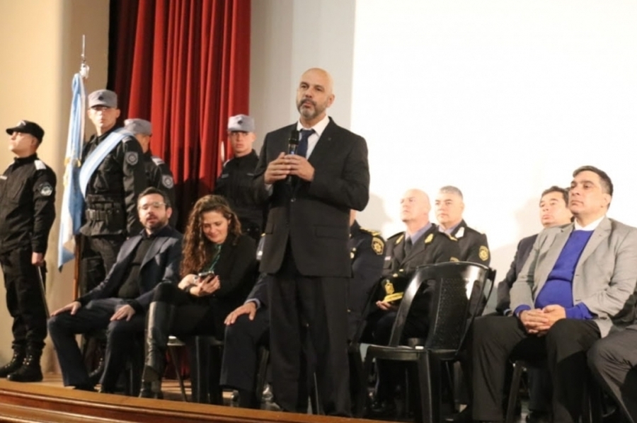 La provincia incorporó 289 profesionales, técnicos y administrativos a la policía provincial