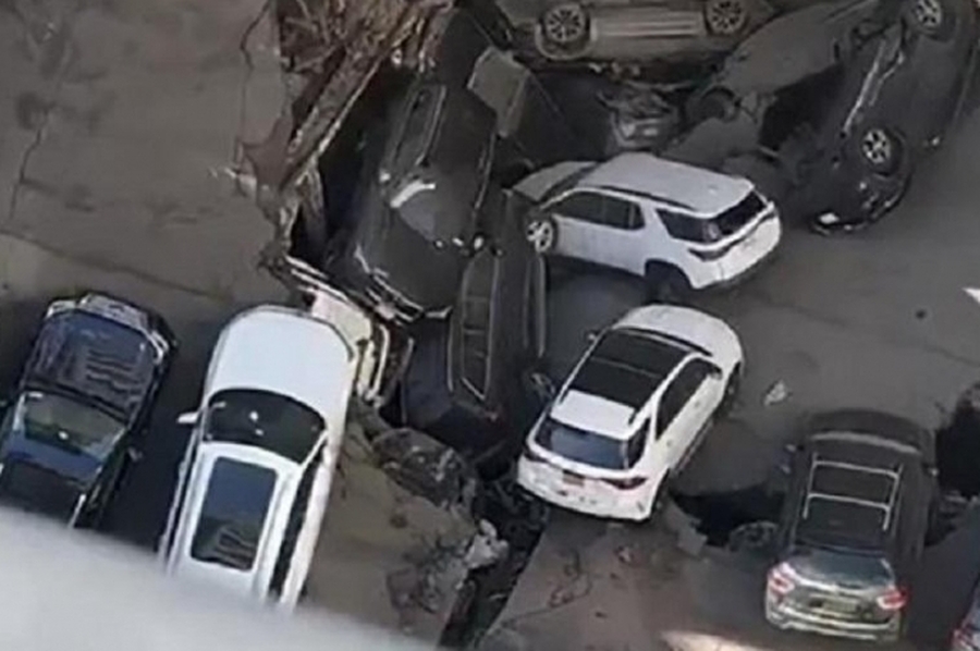 Tragedia en Nueva York: un muerto y varios heridos tras el colapso de un estacionamiento
