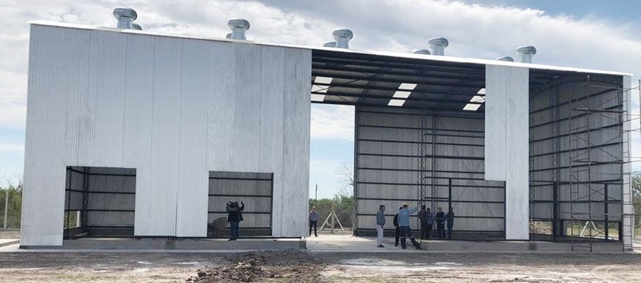 Michlig supervisó la obra del nuevo galpón de la EPE para alojar 3 Grupos Electrógenos