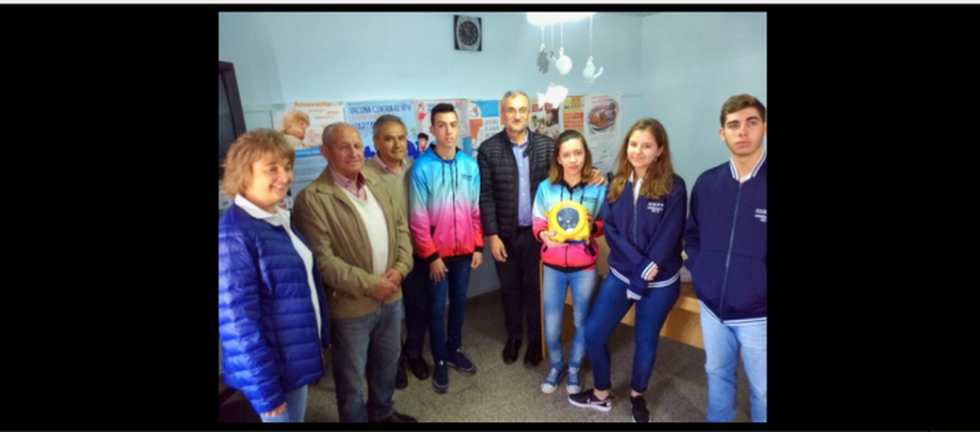 Calvo entregó un desfibrilador para el Samco de Clucellas