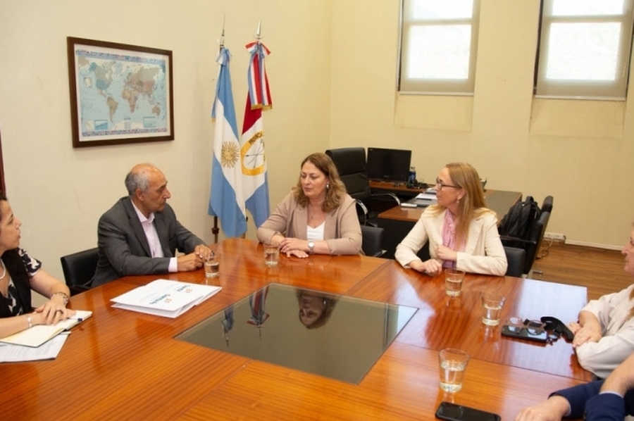 Provincia y OPS firmaron un nuevo convenio para fortalecer la salud pública en siete líneas estratégicas