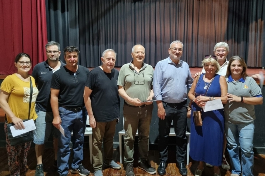Calvo realizó entrega de aportes a instituciones de Sunchales