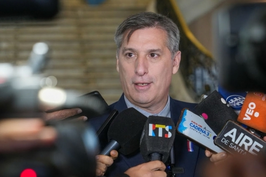 Olivares: “No dejaremos que el kirchnerismo meta la mano en los fondos del Iapos”