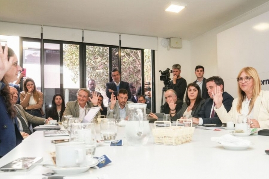 Inició su trabajo la Comisión de Peticiones, Poderes y Reglamento