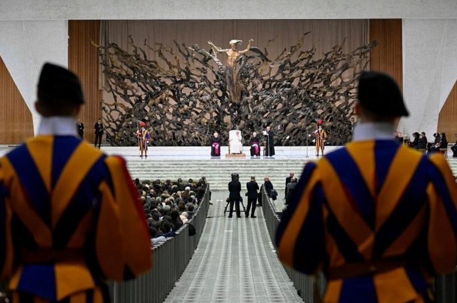Catequesis del Papa: Jesús nos libera de una falsa visión del amor