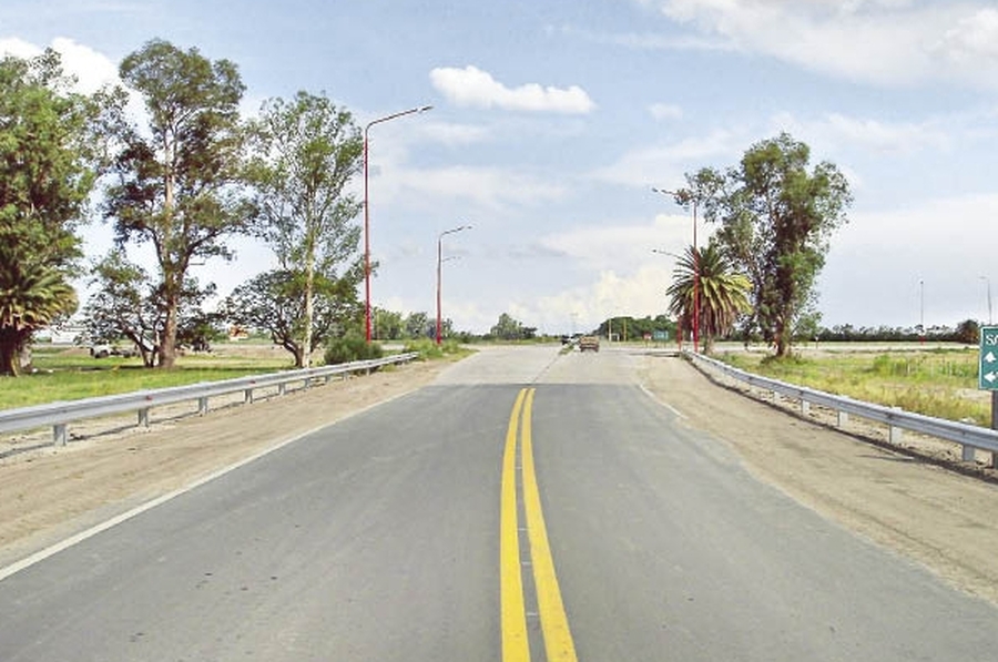 Milagro en la 39: un tren chocó una camioneta y no hubo heridos