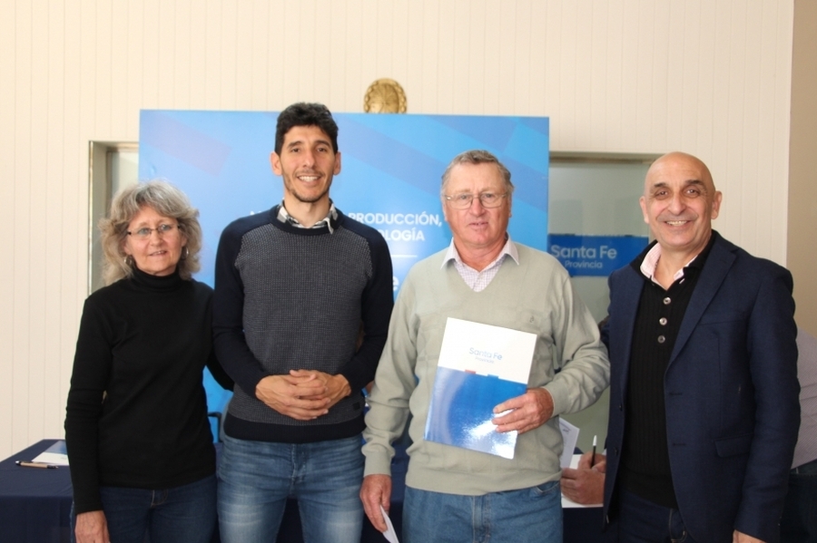 La provincia entregó créditos a productores afectados por la sequía
