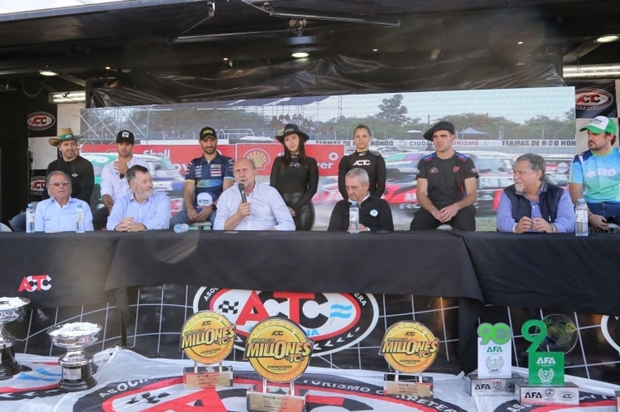 Perotti partició en Agroactiva de la presentación de la carrera del TC en Rafaela