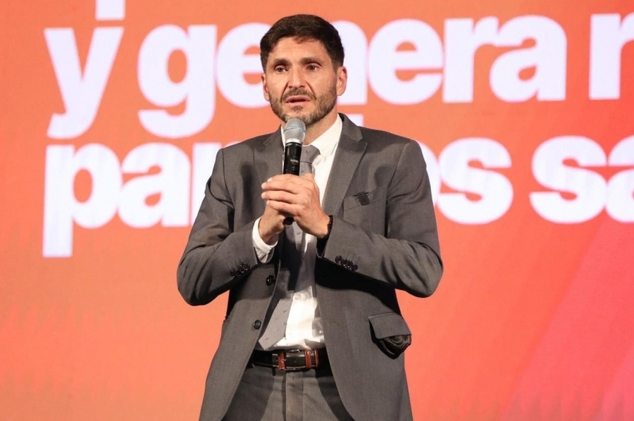 Pullaro llamó a “construir el futuro de Santa Fe con humildad y esfuerzo”