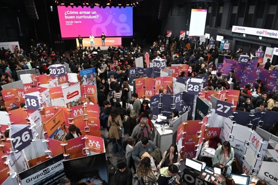 La Provincia realiza la 2º edición de Expo Empleo en Santa Fe para conectar talento con oportunidades laborales