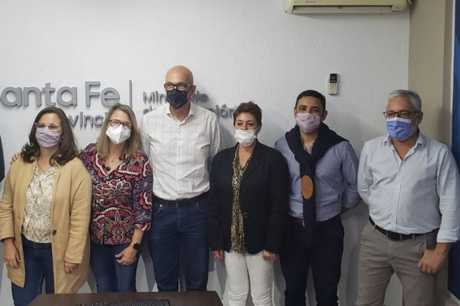 La provincia adquirirá mobiliario para 75 edificios escolares por casi $ 120 millones