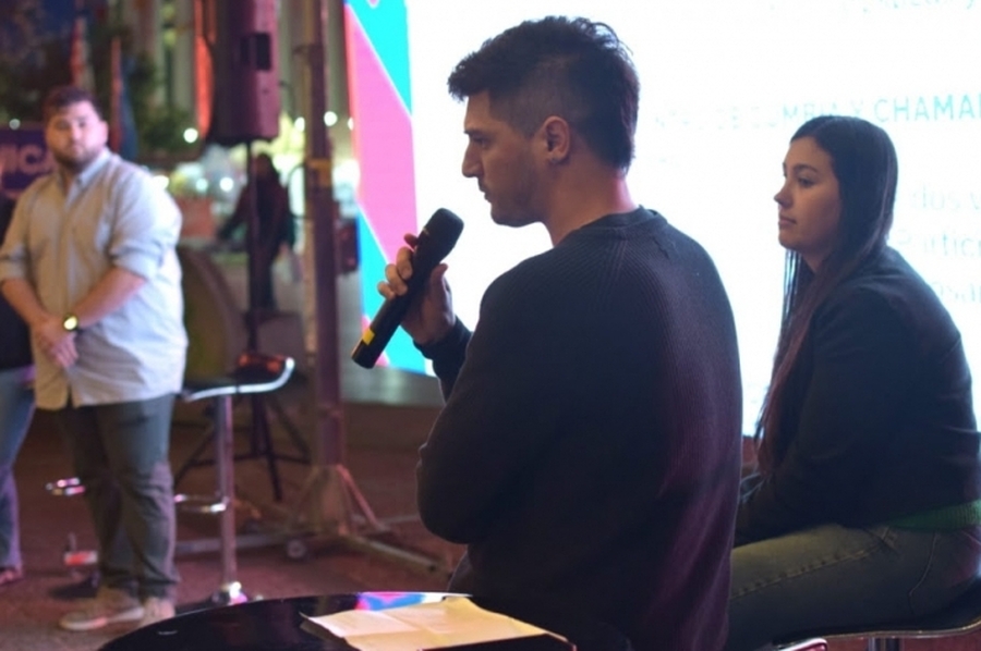 Mes de las juventudes: se presentó la agenda de actividades en la Feria del Libro