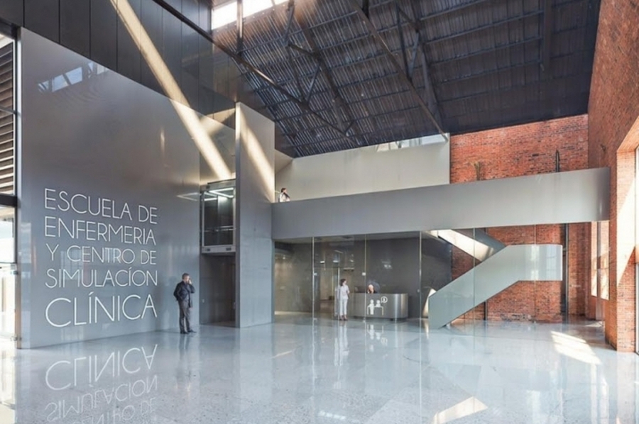 Construyen el nuevo edificio para la Escuela de Enfermería y el Centro de Simulación Clínica