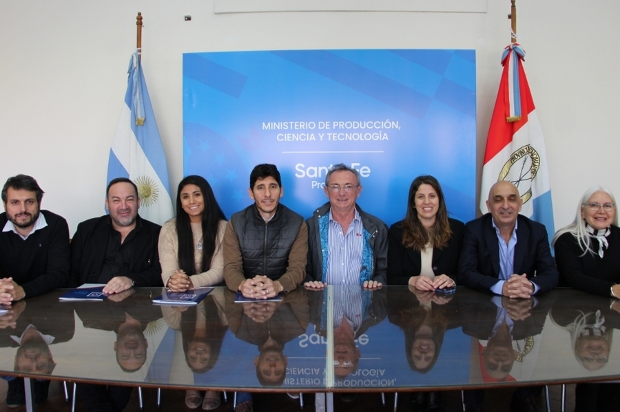 Presentan una línea de financiamiento para la innovación y transformación digital de emprendedores, pymes y cooperativas