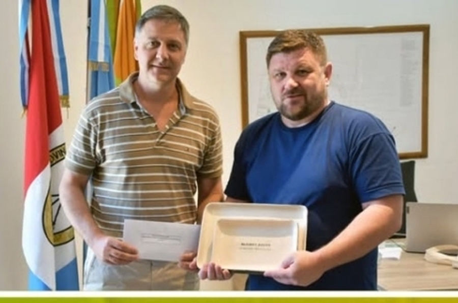 Senador Calvo aportó fondos para la próxima Fiesta del Cooperativismo en Sunchales