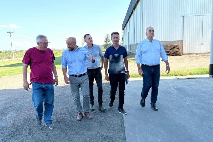 Calvo acompañó al ministro de Desarrollo Productivo Gustavo Puccini en su visita a Tacural
