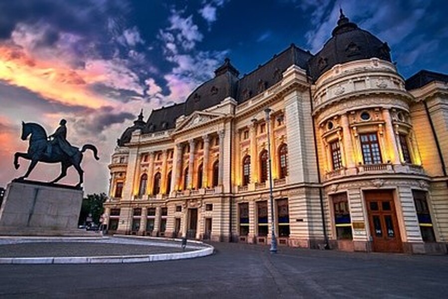 La Universidad de los Jueves