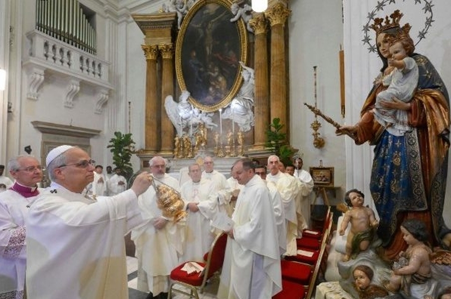 León XIV: 'En el sí de María se prolonga la fecundidad de la Iglesia'