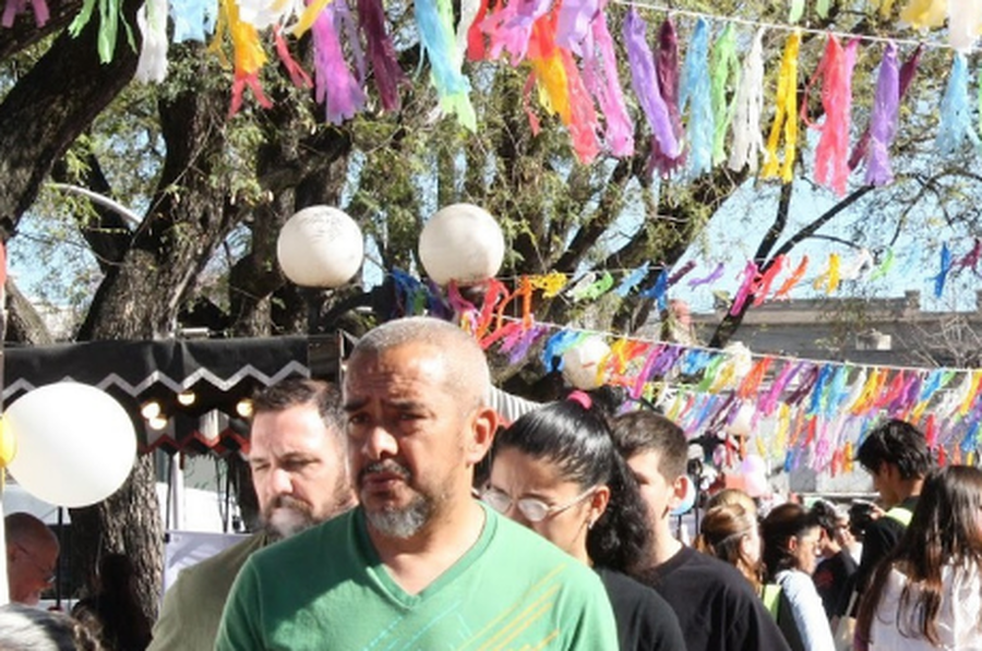 Plaza Feria celebra 13 años en Rafaela con música, sorteos y regalos