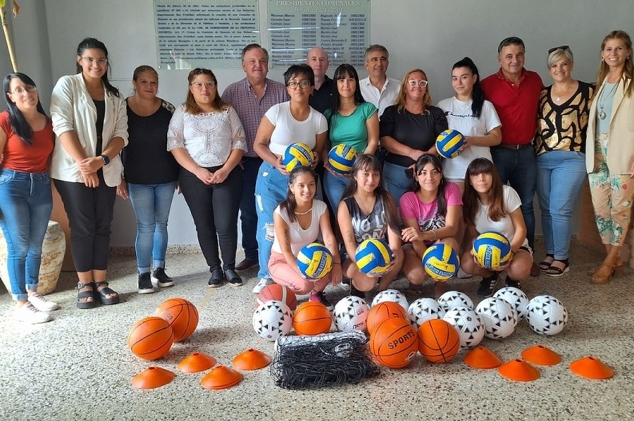 Michlig celebró la firma de convenios del Plan incluir para 9 localidades de San Cristóbal