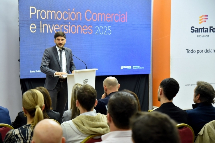 Pullaro: “Para nosotros es clave producir, cuidar los mercados internacionales donde Santa Fe exporta y buscar más”